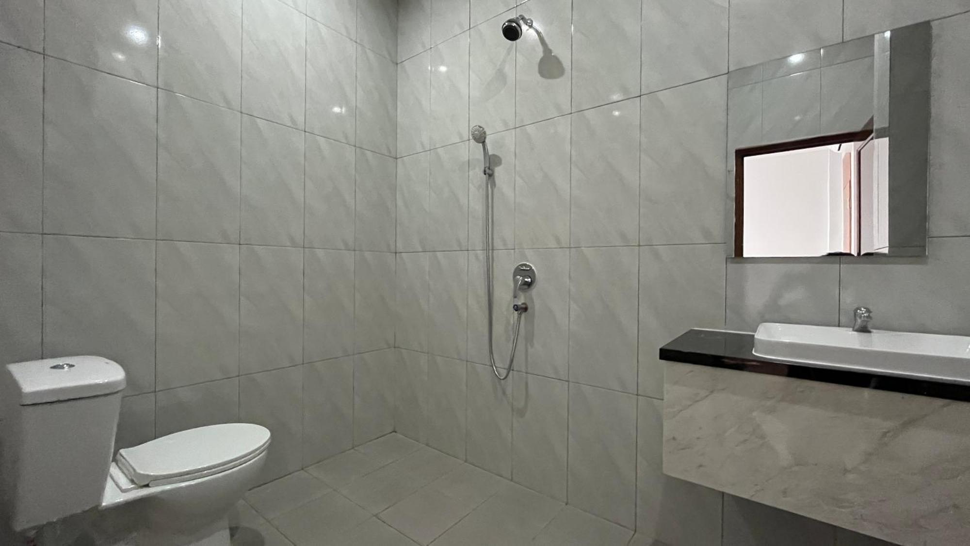 Reddoorz Premium At Jalan Diponegoro Lampung Hotel Bandar Lampung Exterior photo