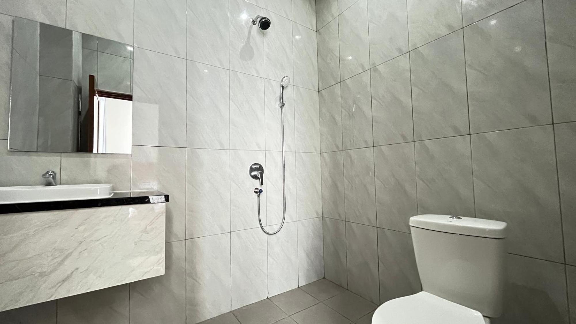 Reddoorz Premium At Jalan Diponegoro Lampung Hotel Bandar Lampung Exterior photo